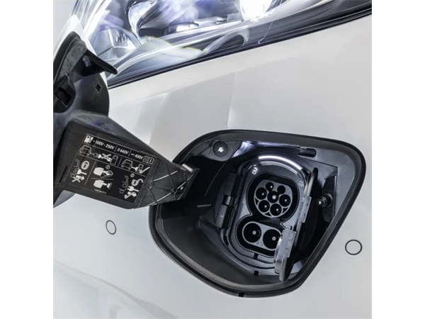 Mercedes-Benz eVITO TOURER L2 ELECTRIC FWD 150kW 100kWh Pro 9-Seater Auto